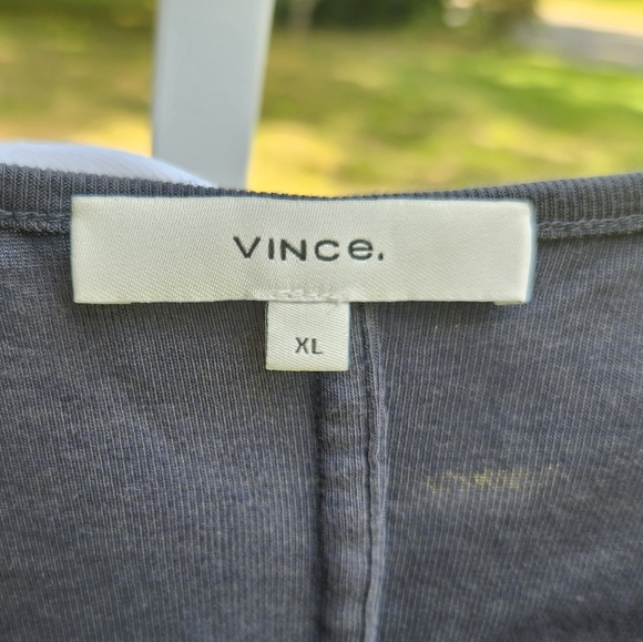 NWOT VINCE Dark Water Elbow Length Sleeve with Scoop Neck T-Shirt- womens XL - Picture 3 of 4